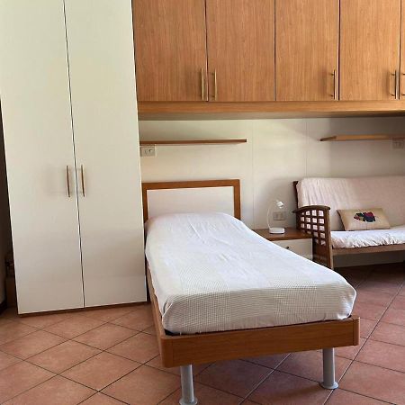 Lecco Only Females Guest House Zewnętrze zdjęcie