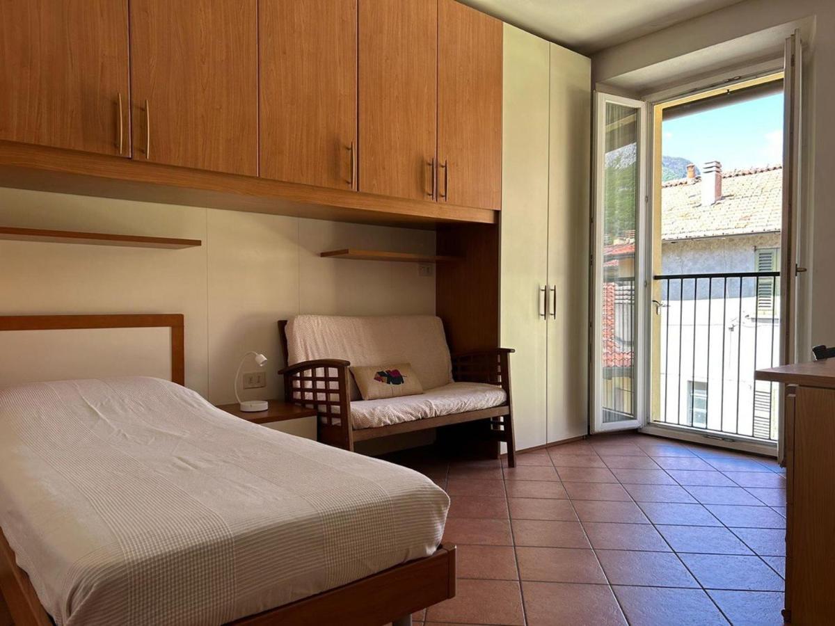 Lecco Only Females Guest House Zewnętrze zdjęcie